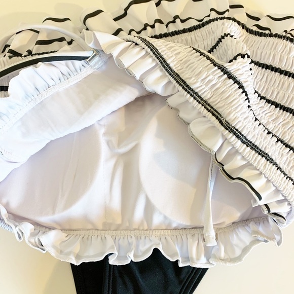 Bandaeu Women’s ruffles adjustable strap Black & White Med bikini - Picture 5 of 5